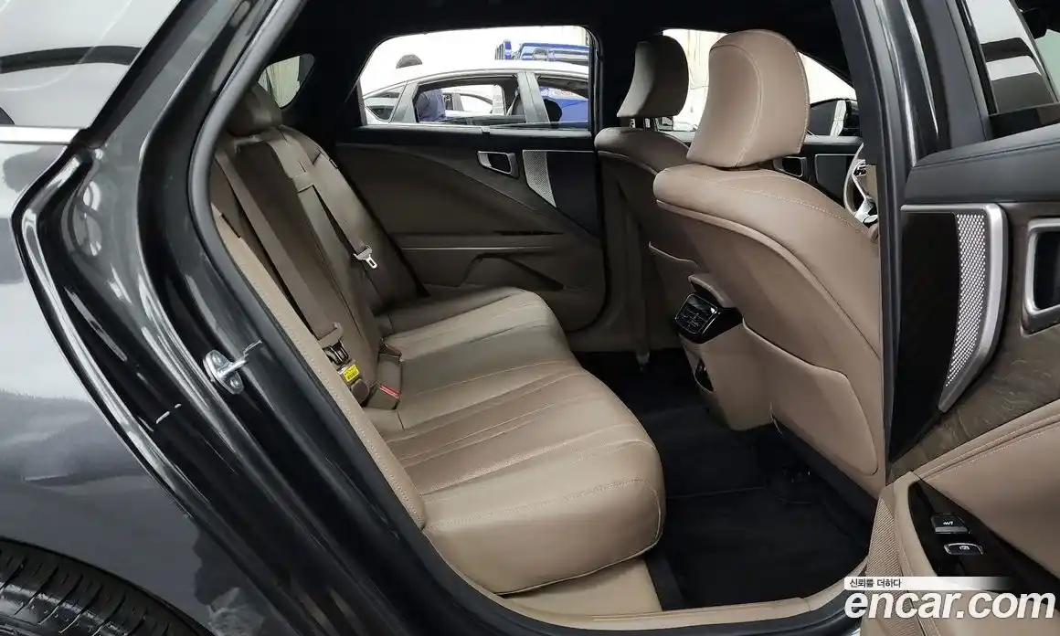 Kia K8 2023 2.5 Автомат в Москве № 520126, фото 12