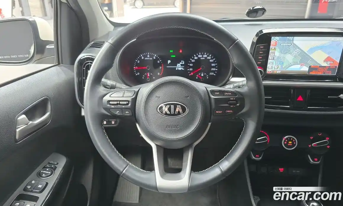 Kia Morning 2018 1.0 Автомат в Москве № 520146, фото 14