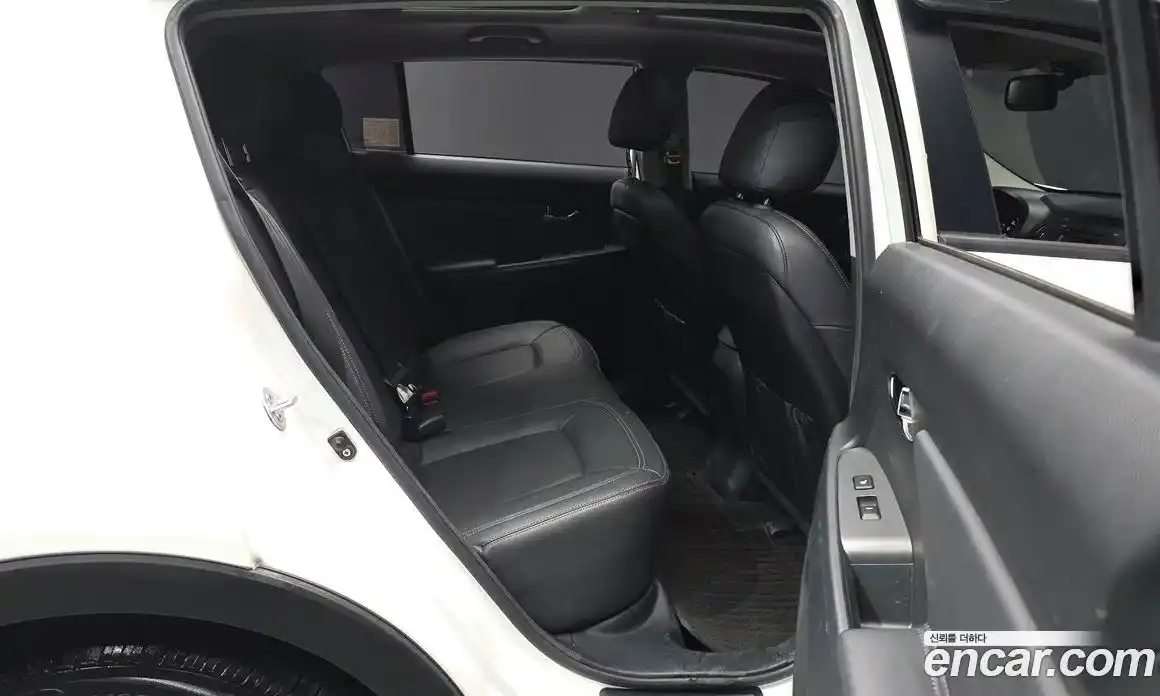 Kia Sportage 2013 2.0 Автомат в Москве № 520200, фото 12