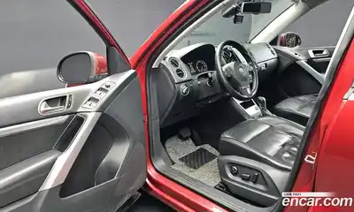 Volkswagen Tiguan 2014 2.0 Автомат в Москве № 520806, миниатюра 11