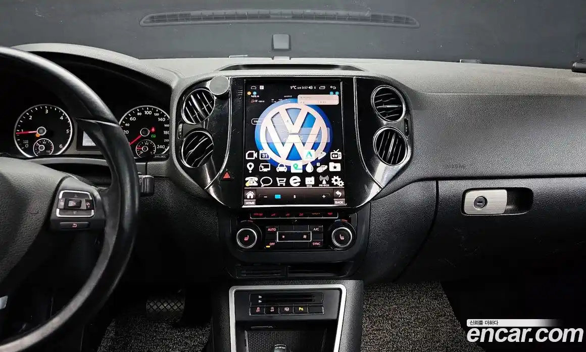 Volkswagen Tiguan 2014 2.0 Автомат в Москве № 520806, фото 14