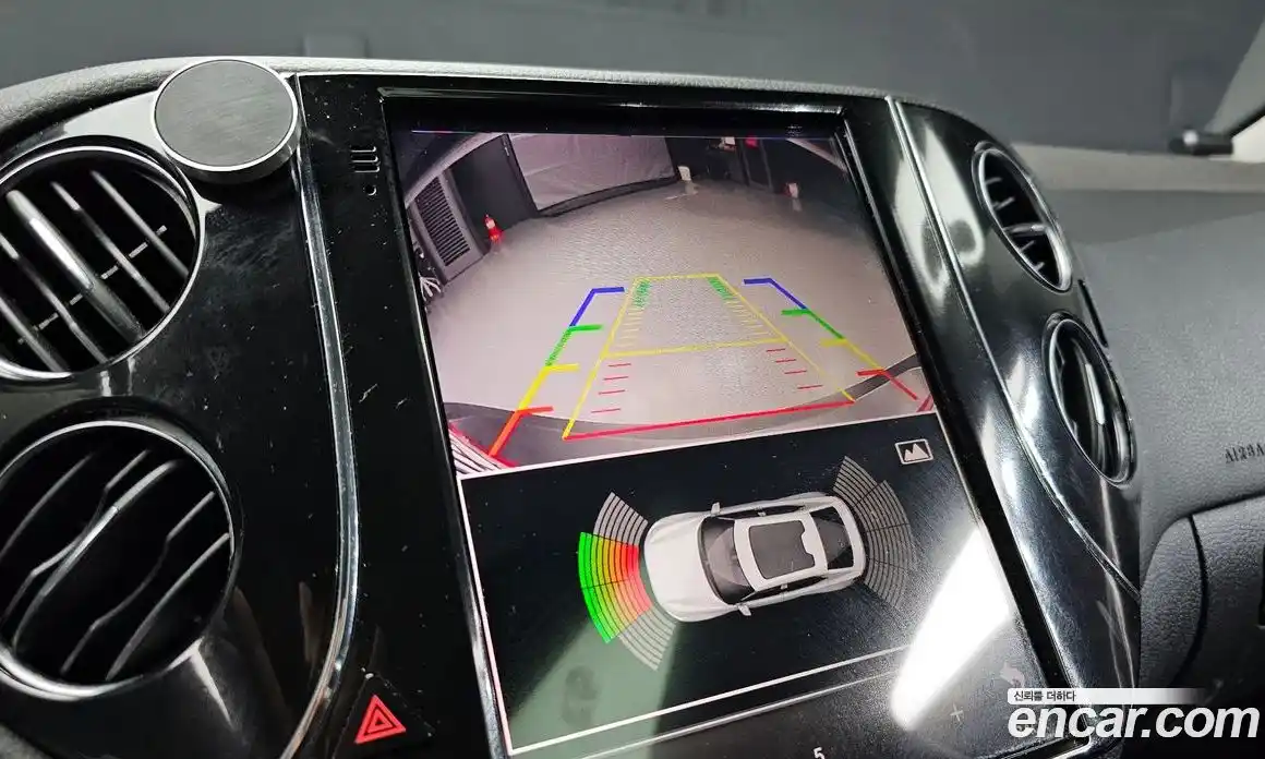 Volkswagen Tiguan 2014 2.0 Автомат в Москве № 520806, фото 15