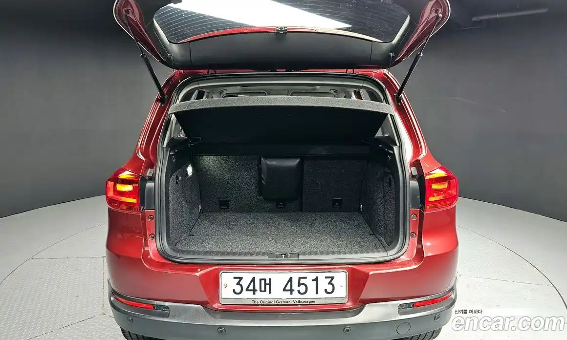 Volkswagen Tiguan 2014 2.0 Автомат в Москве № 520806, фото 20