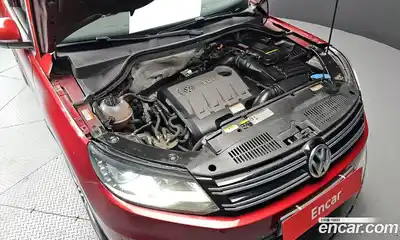 Volkswagen Tiguan 2014 2.0 Автомат в Москве № 520806, миниатюра 6