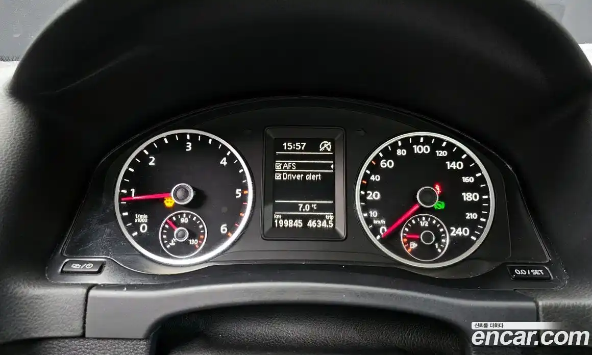 Volkswagen Tiguan 2014 2.0 Автомат в Москве № 520806, фото 8