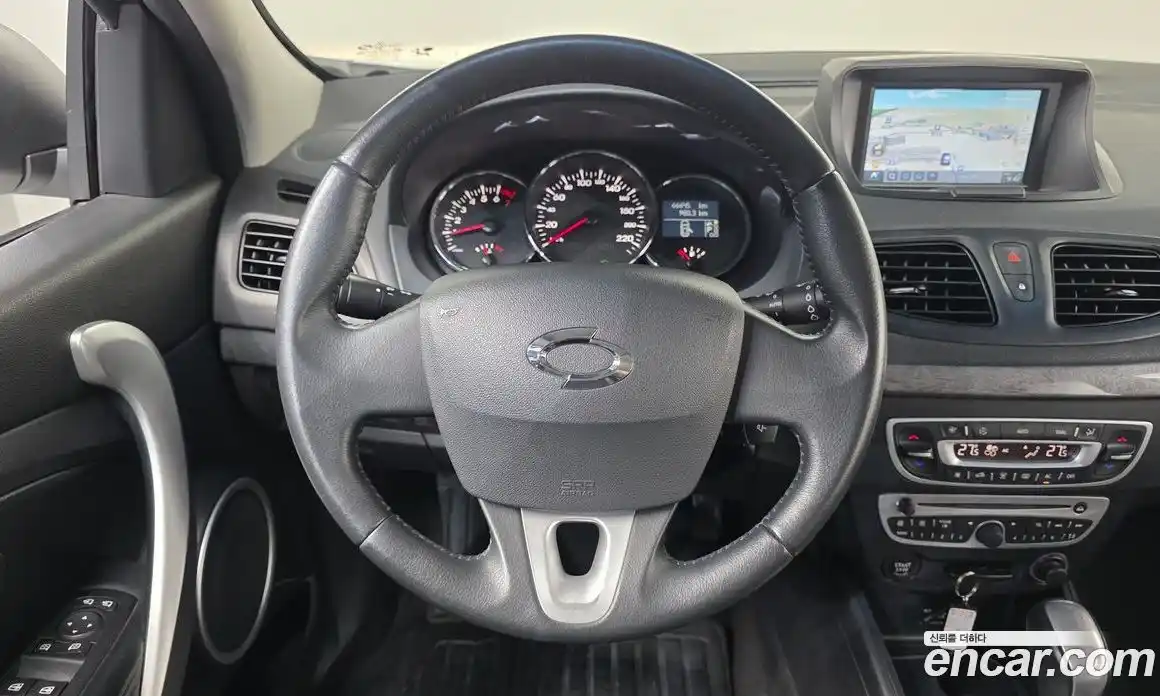 Renault SM3 2012 1.6 Автомат в Москве № 521057, фото 13