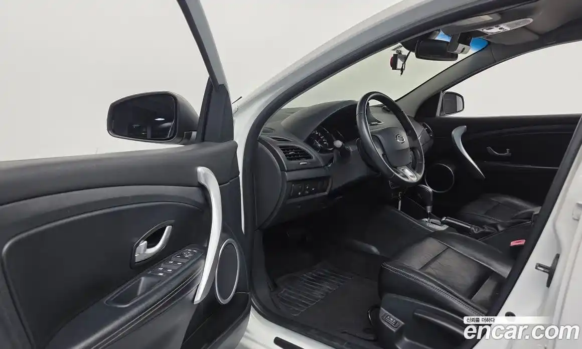 Renault SM3 2012 1.6 Автомат в Москве № 521057, фото 10