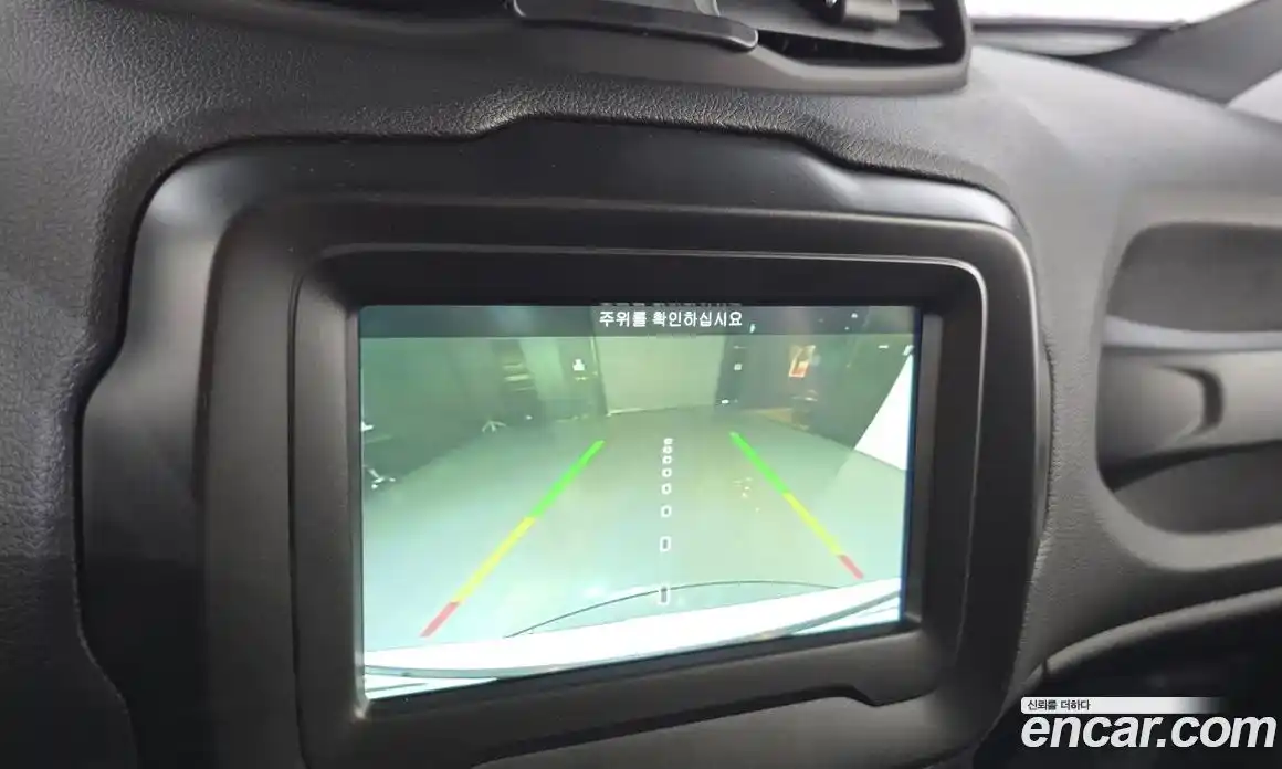 Jeep Renegade 2021 2.4 Автомат в Москве № 521954, фото 15