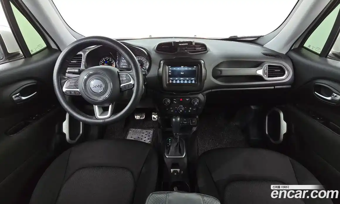 Jeep Renegade 2021 2.4 Автомат в Москве № 521954, фото 7