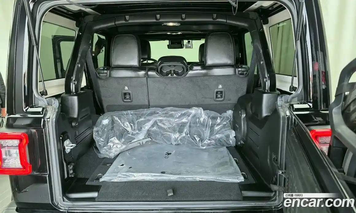 Jeep Wrangler 2022 2.0 Автомат в Москве № 522157, фото 19