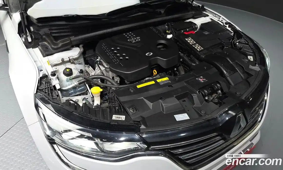 Renault SM6 2017 2.0 Автомат в Москве № 522648, фото 6