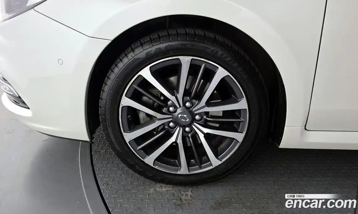 Renault SM7 2017 2.0 Автомат в Москве № 523371, фото 5