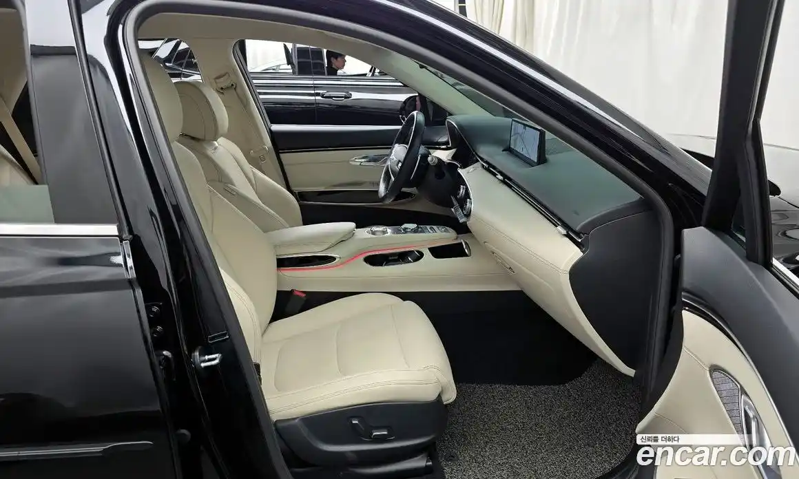 Genesis GV70 2022 2.5 Автомат в Москве № 523870, фото 11