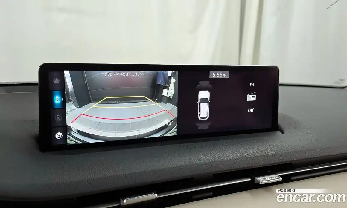 Genesis GV70 2022 2.5 Автомат в Москве № 523870, фото 16