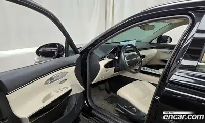 Genesis GV70 2022 2.5 Автомат в Москве № 523870, миниатюра 10