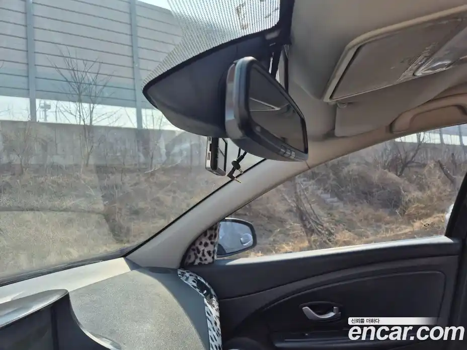 Renault SM3 2013 1.6 Автомат в Москве № 524481, фото 7