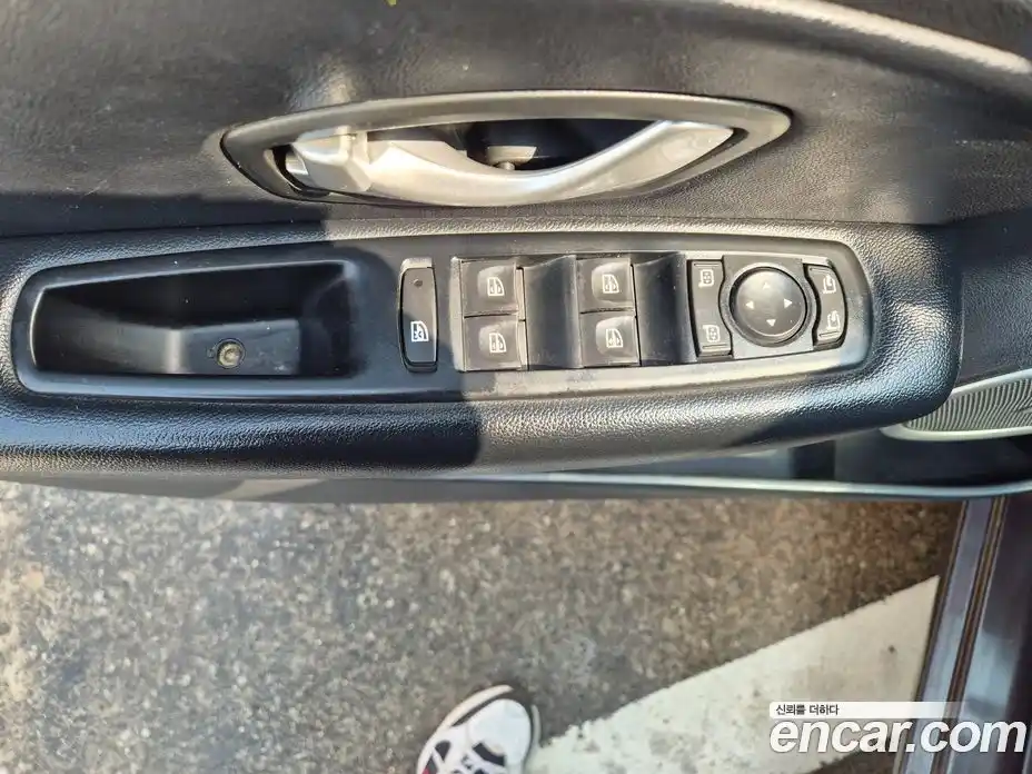 Renault SM3 2013 1.6 Автомат в Москве № 524481, фото 8