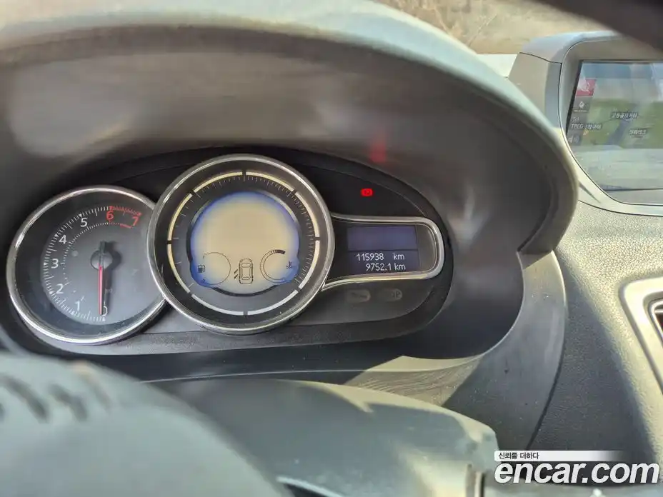 Renault SM3 2013 1.6 Автомат в Москве № 524481, фото 9