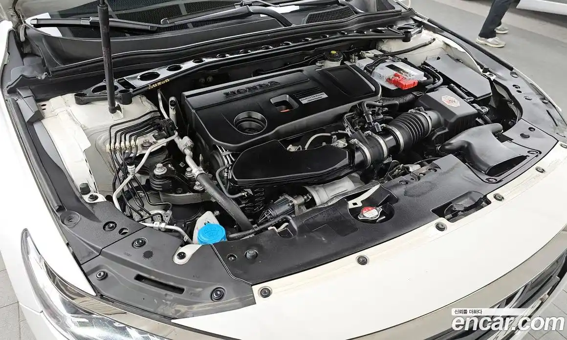 Honda Accord 2018 2.0 Автомат в Москве № 526163, фото 6