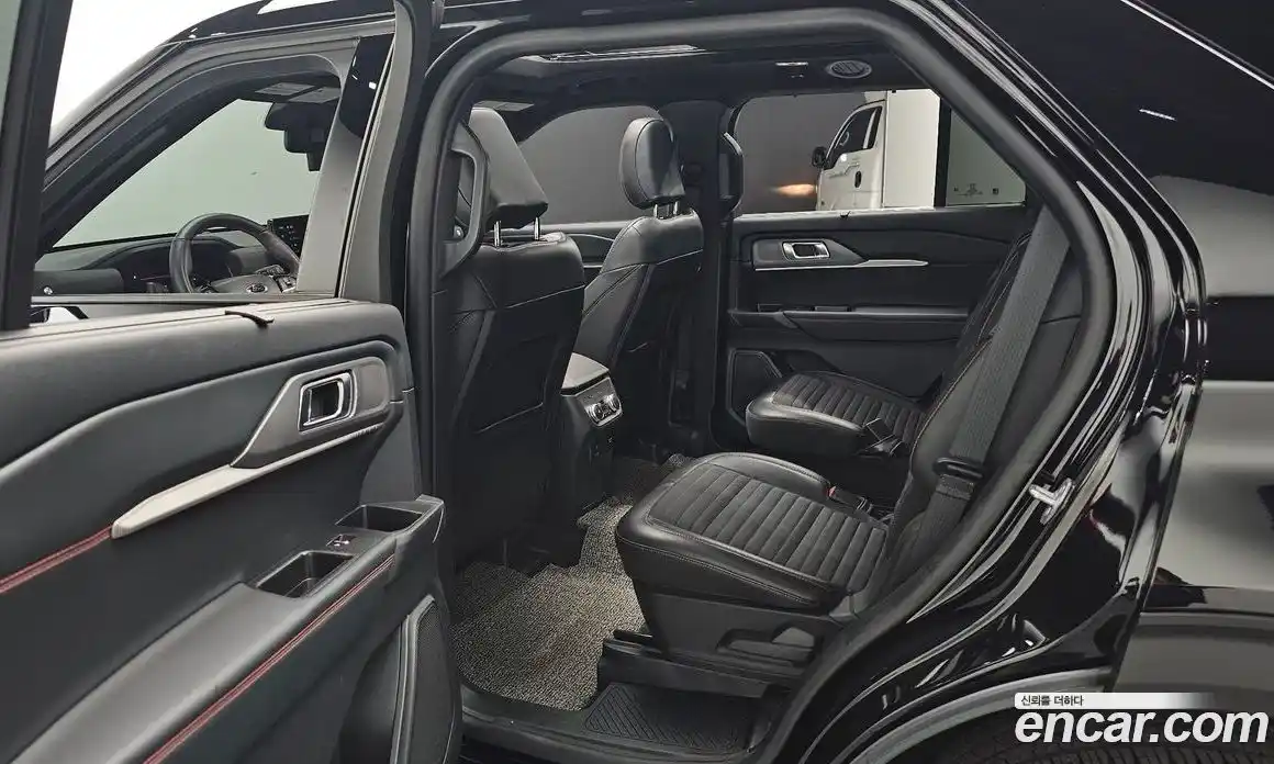 Ford Explorer 2025 2.3 Автомат в Москве № 527326, фото 12