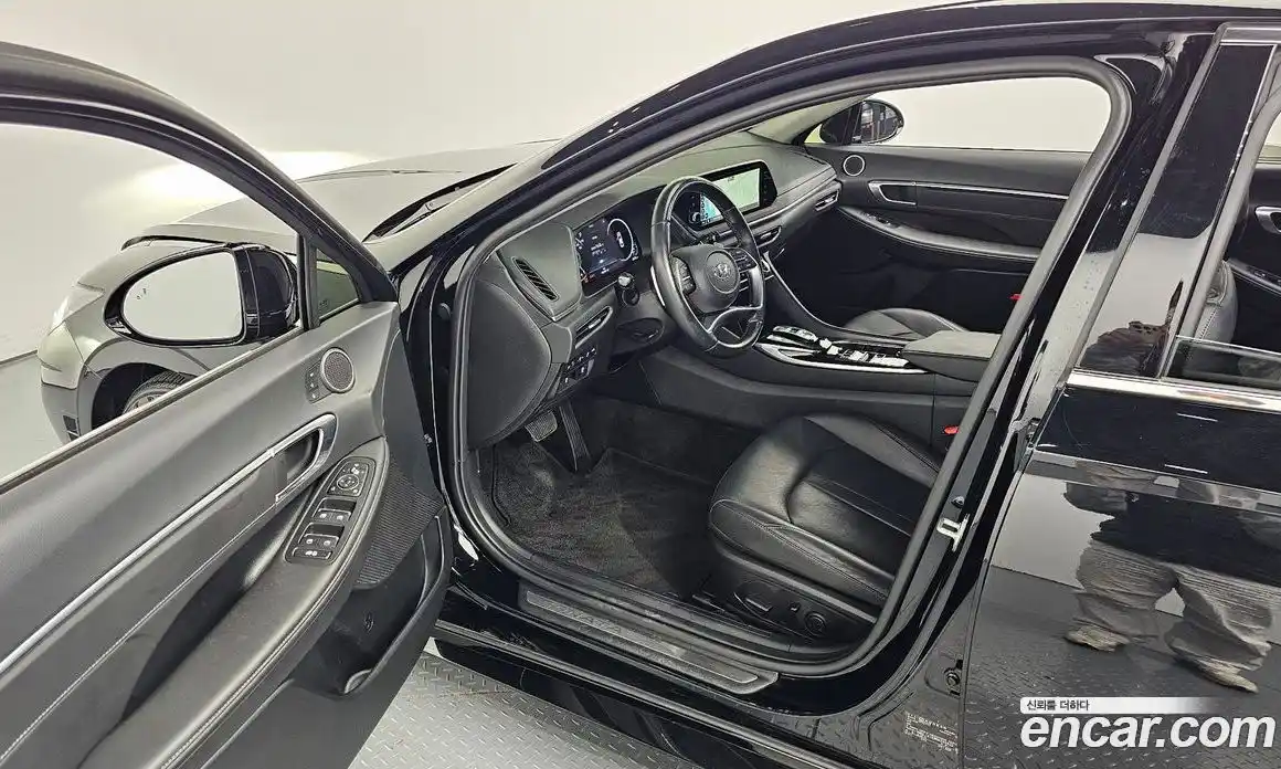 Hyundai Sonata 2022 2.0 Автомат в Москве № 530133, фото 11