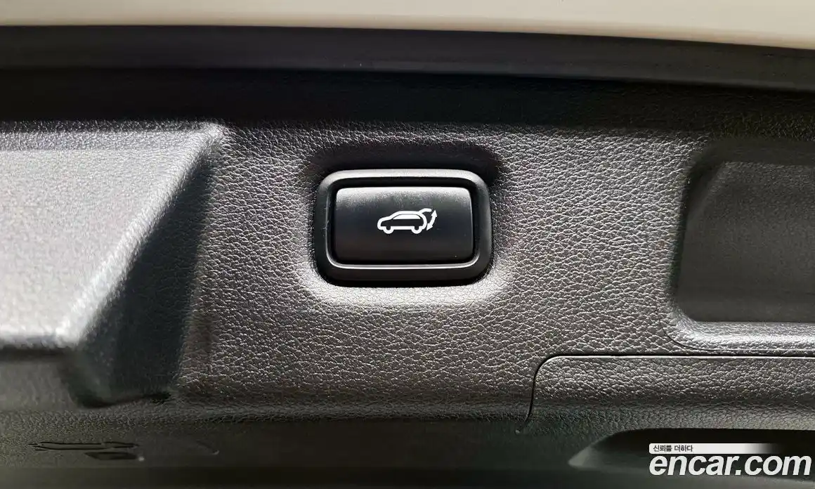 Hyundai Santa Fe 2022 2.5 Автомат в Москве № 530914, фото 19