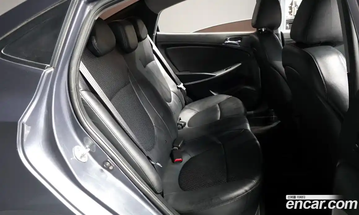 Hyundai Accent 2011 1.4 Автомат в Москве № 530961, фото 12