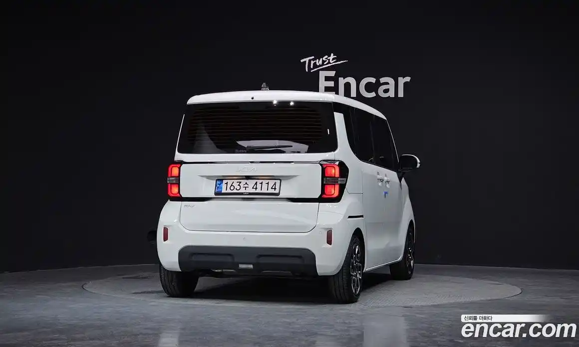 Kia Ray 2024 1.0 Автомат в Москве № 532046, фото 4