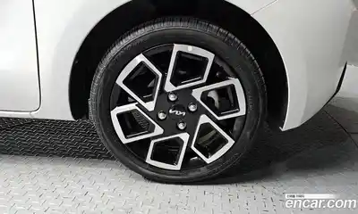 Kia Ray 2024 1.0 Автомат в Москве № 532046, миниатюра 5