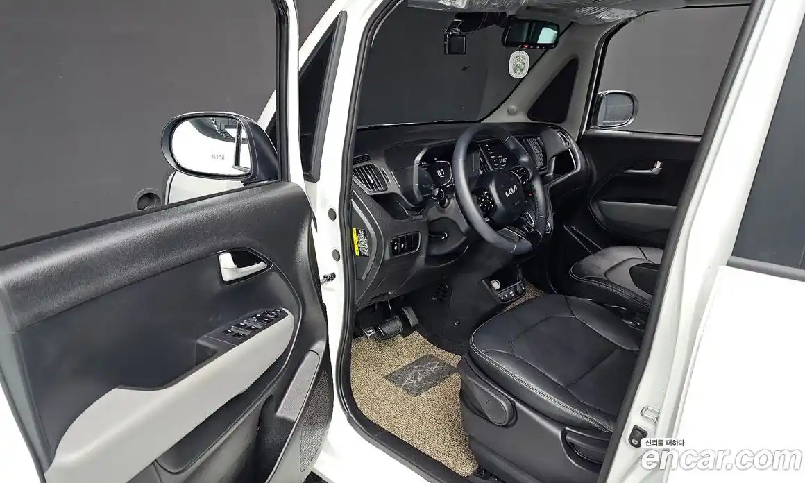 Kia Ray 2024 1.0 Автомат в Москве № 532046, фото 10