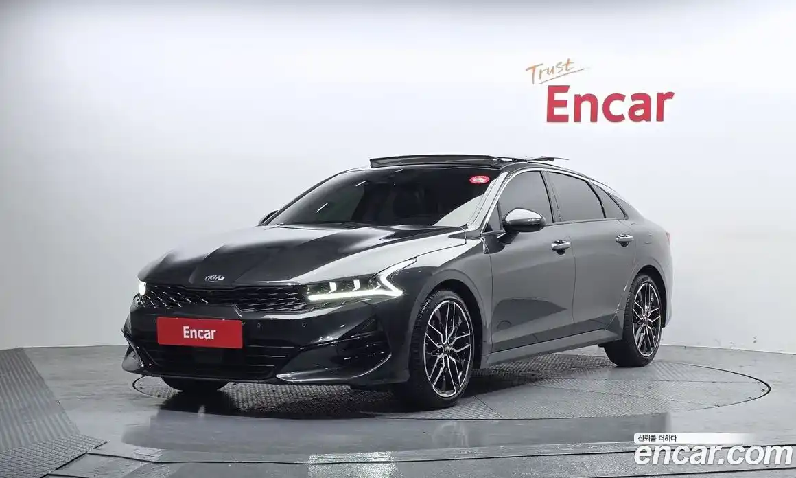 Kia K5 2020 1.6 Автомат в Москве № 532616, фото 1