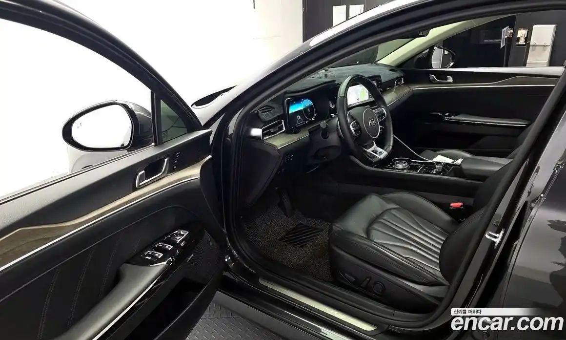 Kia K5 2020 1.6 Автомат в Москве № 532616, фото 10