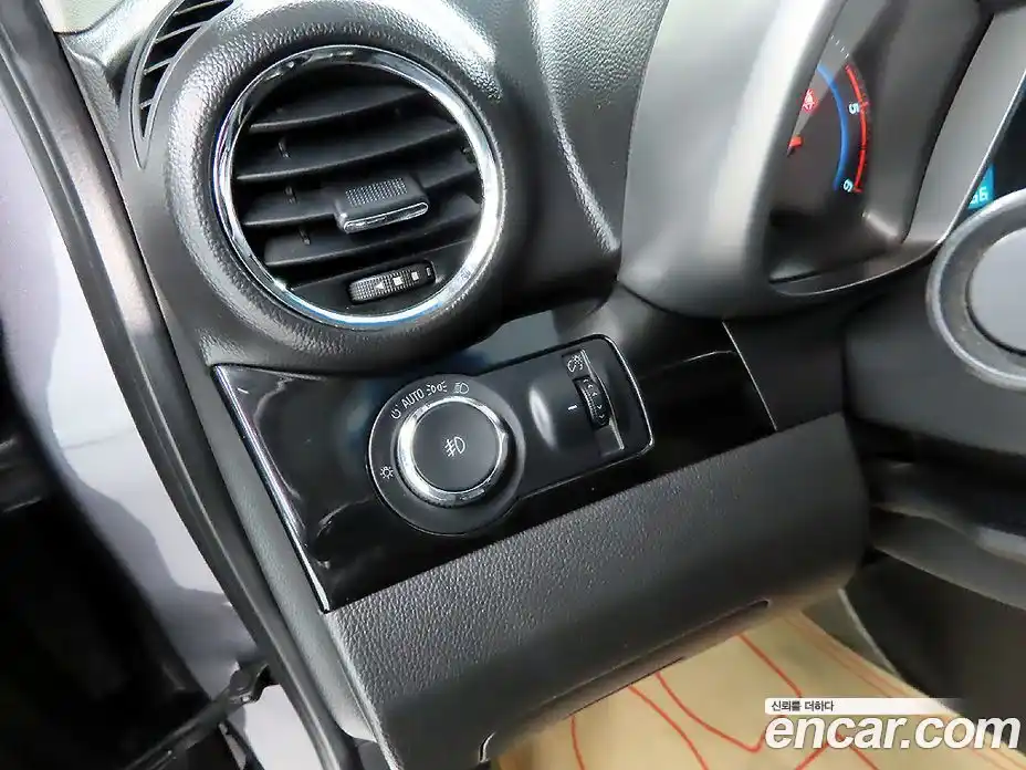 Chevrolet Orlando 2012 2.0 Автомат в Москве № 533155, фото 15