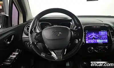 Renault QM3 2015 1.5 Автомат в Москве № 534186, миниатюра 12