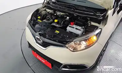 Renault QM3 2015 1.5 Автомат в Москве № 534186, миниатюра 5