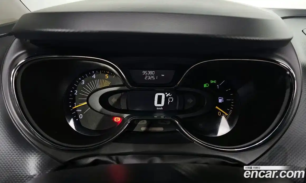 Renault QM3 2015 1.5 Автомат в Москве № 534186, фото 7