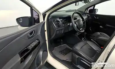 Renault QM3 2015 1.5 Автомат в Москве № 534186, миниатюра 10