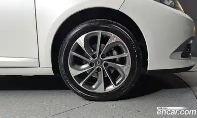 Renault SM3 2015 1.6 Автомат в Москве № 534320, миниатюра 5