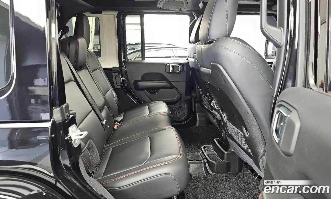 Jeep Wrangler 2024 2.0 Автомат в Москве № 534567, фото 11