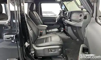 Jeep Wrangler 2024 2.0 Автомат в Москве № 534567, миниатюра 10