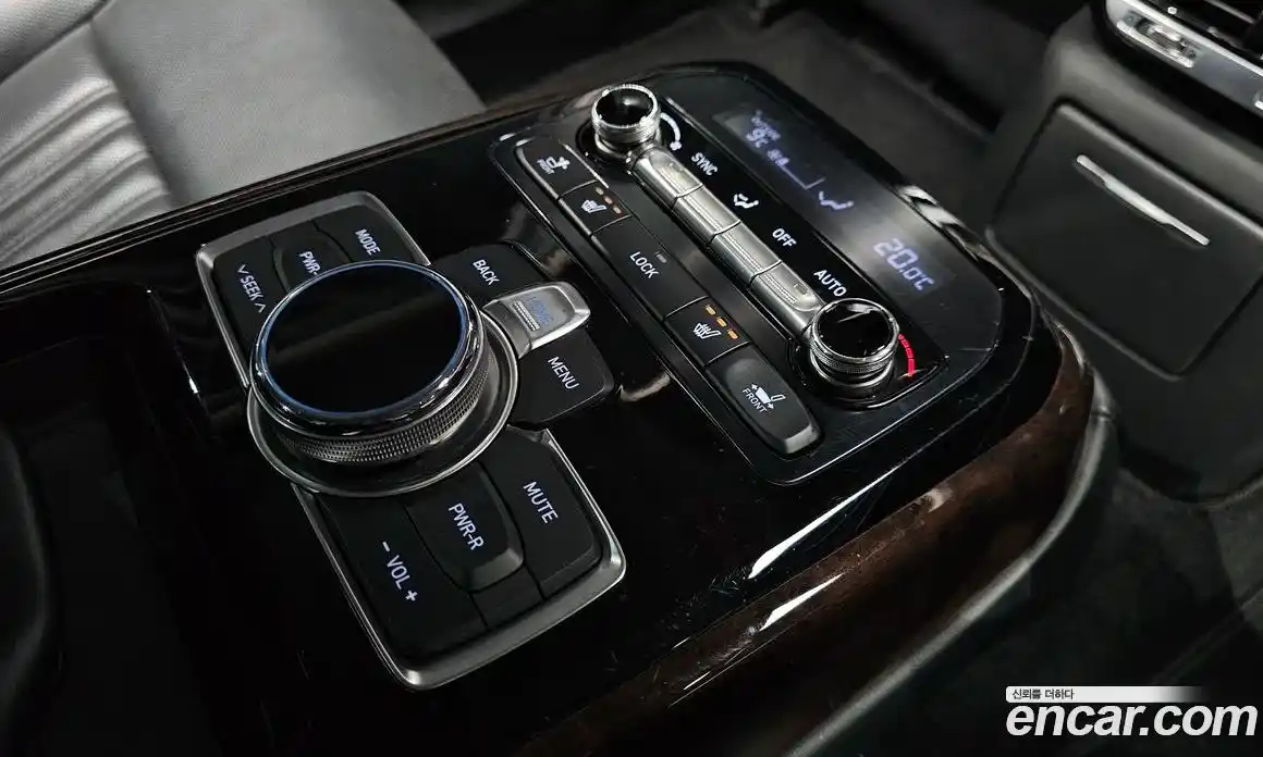 Genesis EQ900 2016 3.3 Автомат в Москве № 537430, фото 19