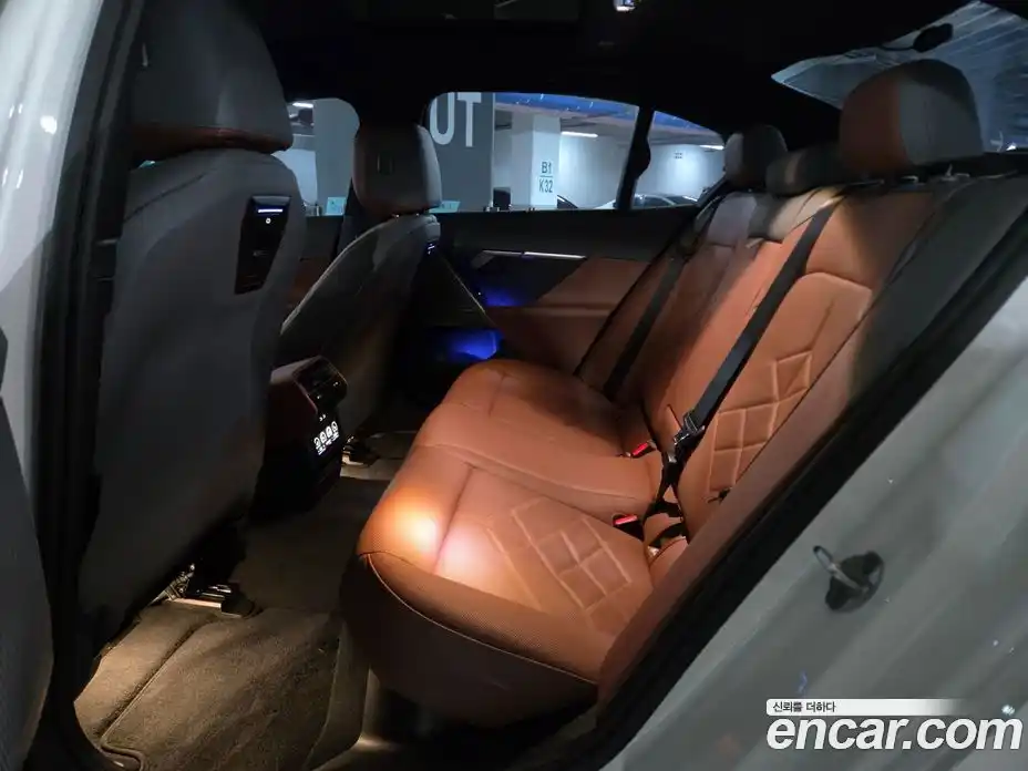 BMW 5-Series 2025 2.0 Автомат в Москве № 537959, фото 11