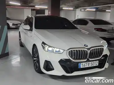 BMW 5-Series 2025 2.0 Автомат в Москве № 537959, миниатюра 3