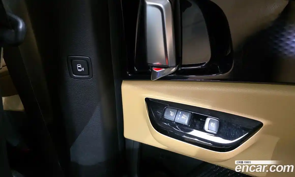 Kia Canival 2023 2.2 Автомат в Москве № 53888, фото 16