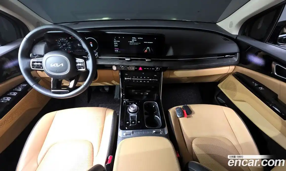 Kia Canival 2023 2.2 Автомат в Москве № 53888, фото 3