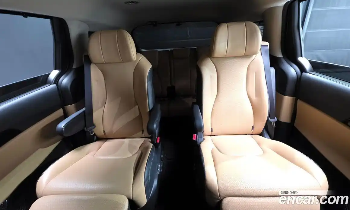 Kia Canival 2023 2.2 Автомат в Москве № 53888, фото 6