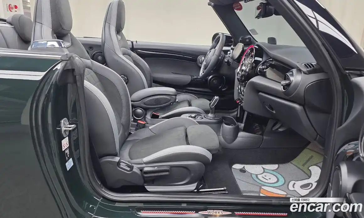 Mini Cooper Convertible 2024 2.0 Автомат в Москве № 539451, фото 11