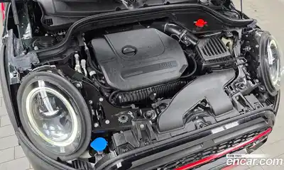 Mini Cooper Convertible 2024 2.0 Автомат в Москве № 539451, миниатюра 6