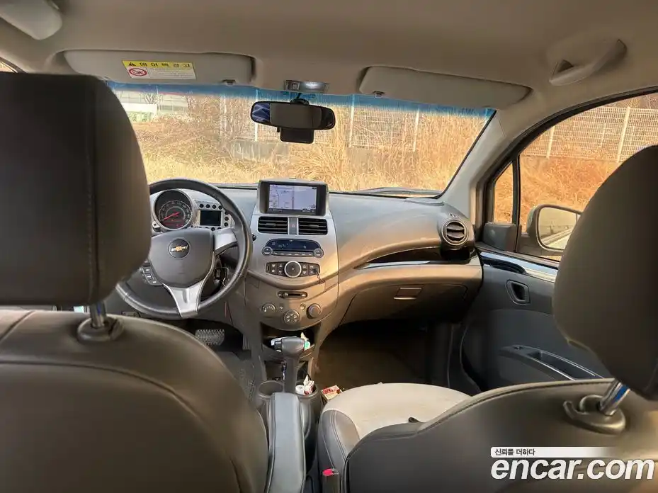 Chevrolet Spark 2012 1.0 Механическая в Москве № 540556, фото 12