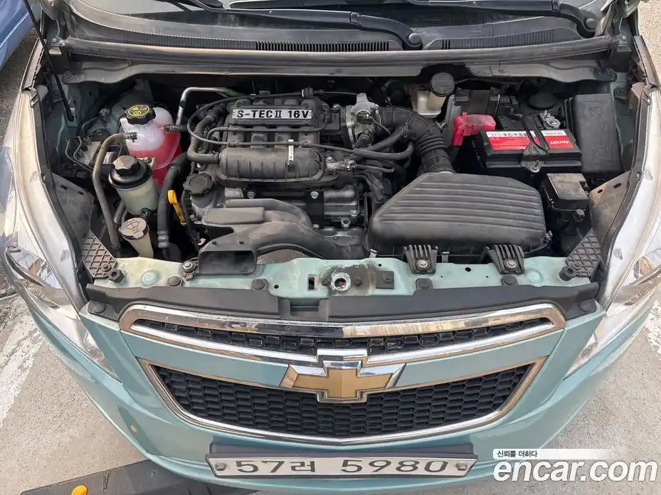 Chevrolet Spark 2012 1.0 Механическая в Москве № 540556, фото 14